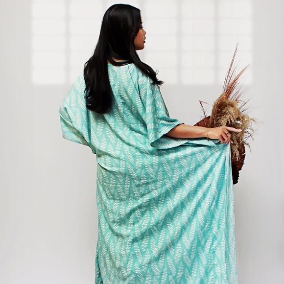 0109/ Pale Teal Leaf Pattern Kaftan, Long Kaftan - Picture 13 of 14